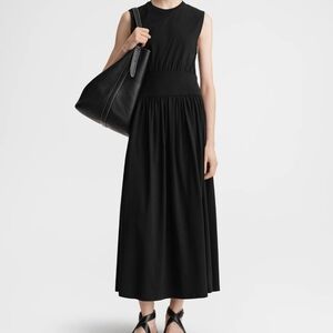 Elegant Black Sleeveless Dress